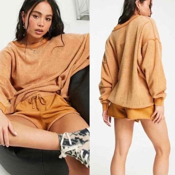 Free People Intimately Fleece Pullover Sweatshirt Split Trim Crew neck size M - Picture 1 of 7